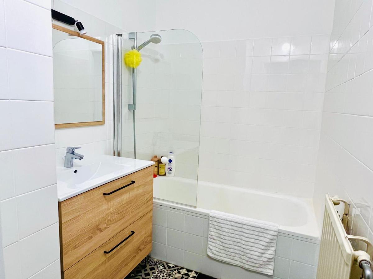 Apartment 50M2-Free Private Parking-Self Check In !! Appartement 50M2 Intramuros-Parking Prive Gratuit-Arrivee Autonome!! Avignon Exterior foto